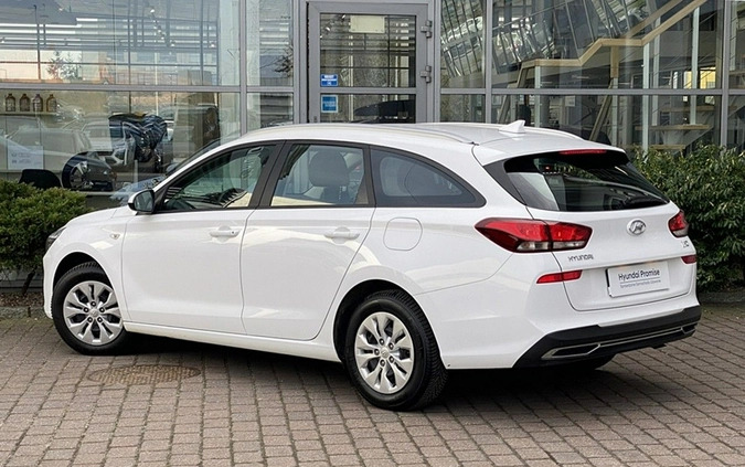 Hyundai I30 cena 72500 przebieg: 30500, rok produkcji 2022 z Kalisz małe 137